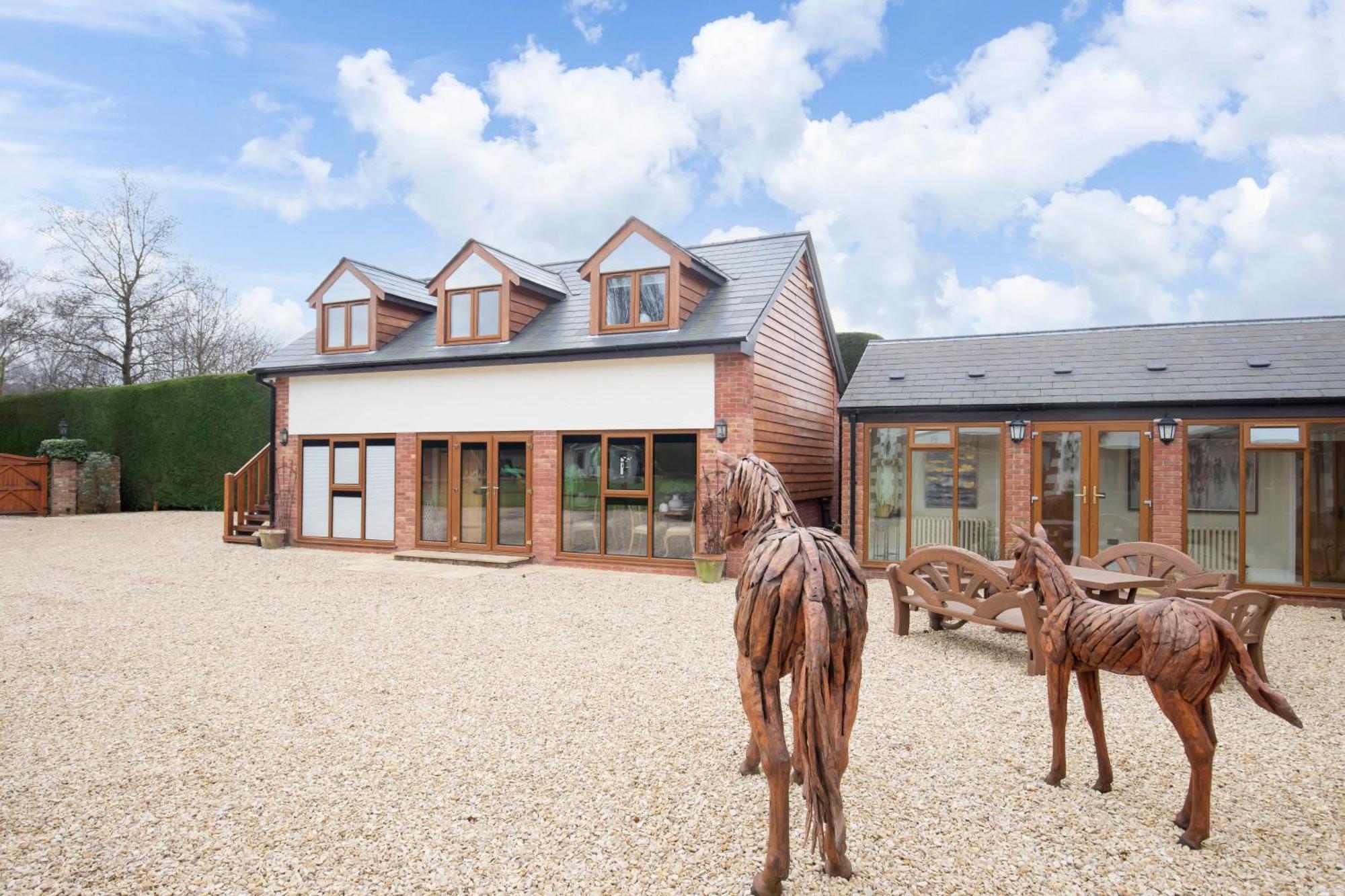 Stable Lodge - Boutique Bed & Breakfast Shurdington Экстерьер фото