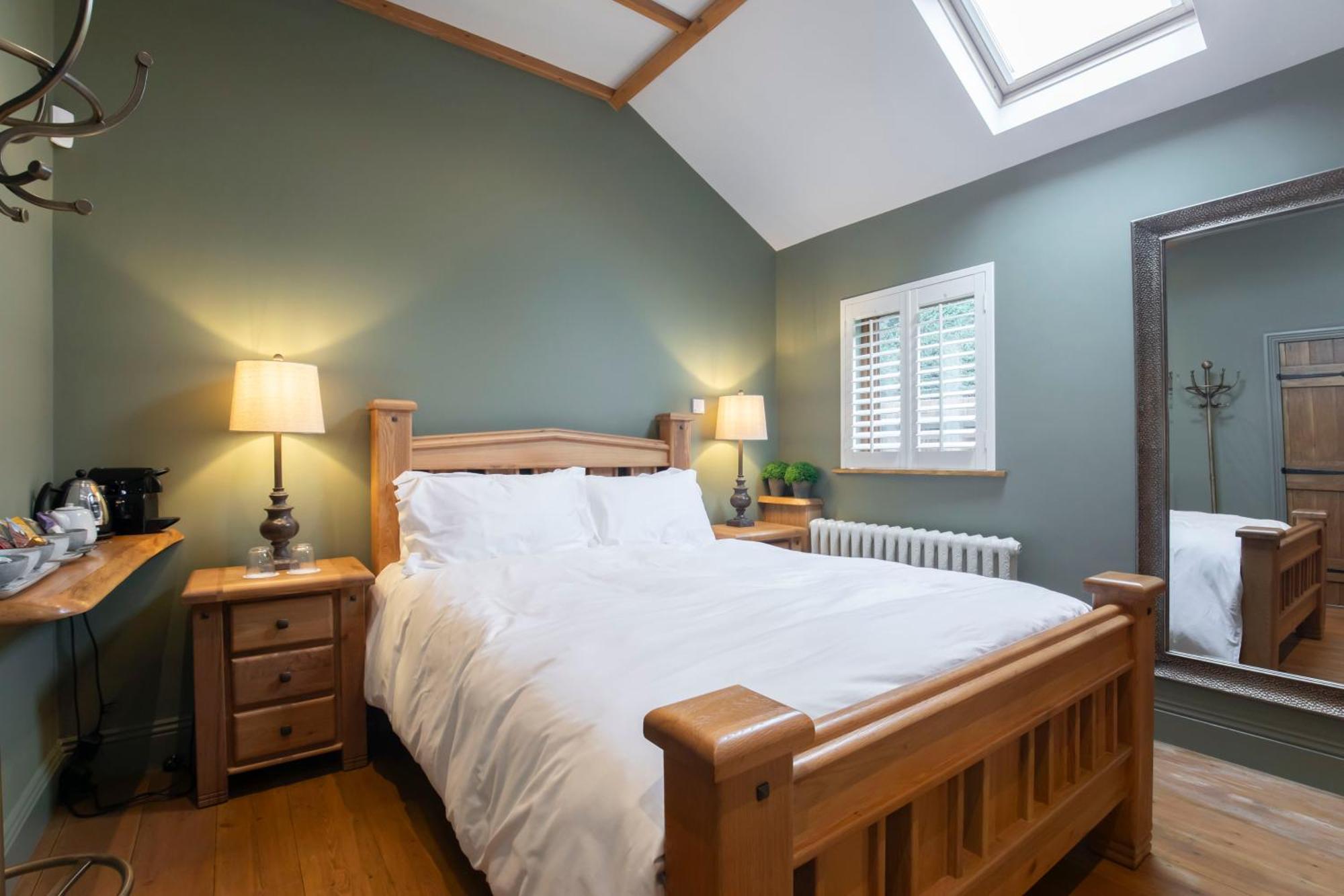 Stable Lodge - Boutique Bed & Breakfast Shurdington Экстерьер фото