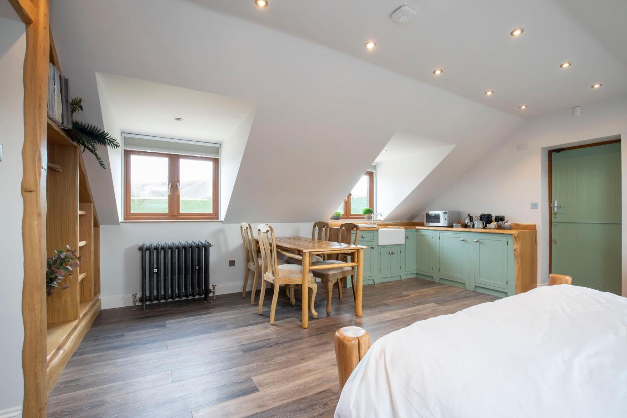 Stable Lodge - Boutique Bed & Breakfast Shurdington Экстерьер фото