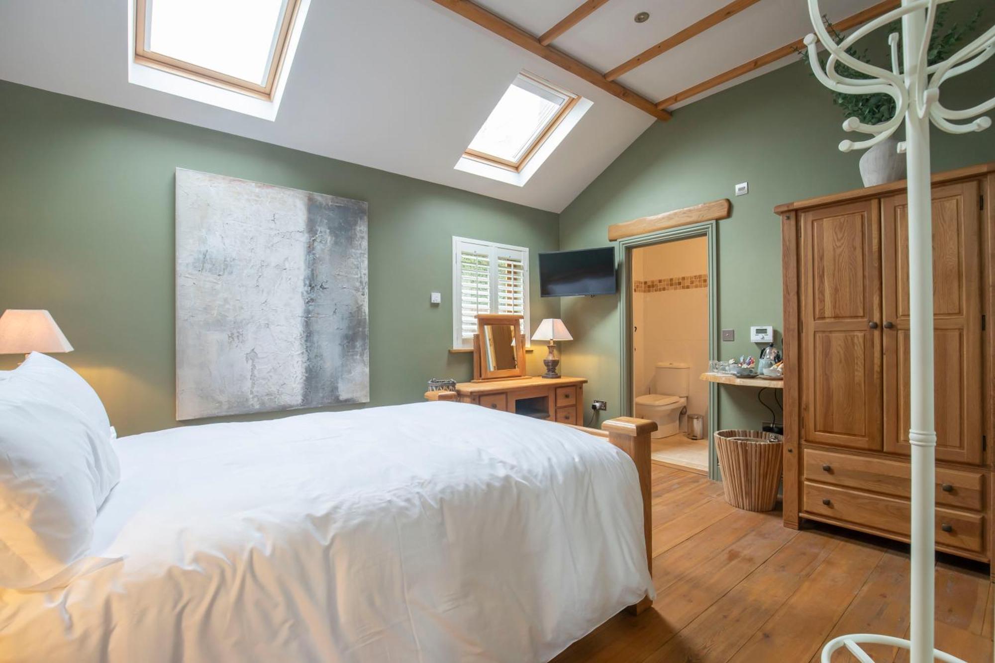 Stable Lodge - Boutique Bed & Breakfast Shurdington Экстерьер фото