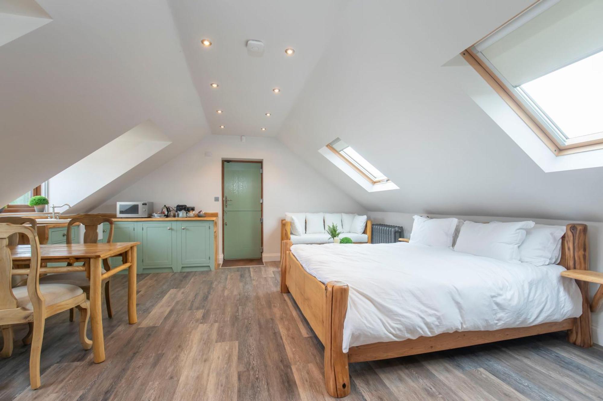 Stable Lodge - Boutique Bed & Breakfast Shurdington Экстерьер фото
