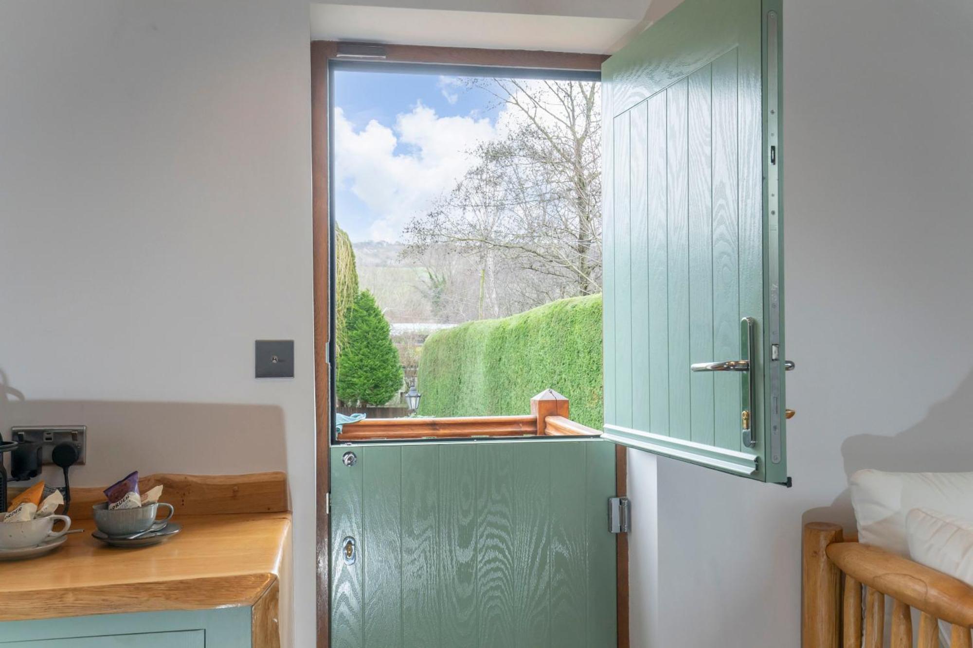 Stable Lodge - Boutique Bed & Breakfast Shurdington Экстерьер фото